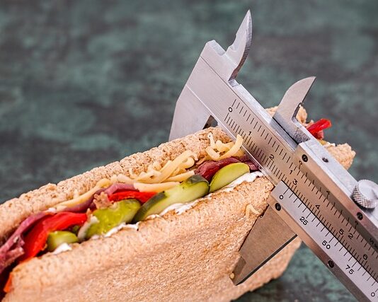 Co pić na noc na odchudzanie?