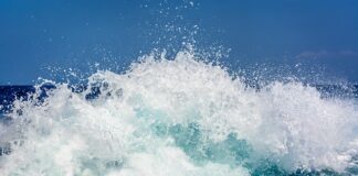 Co zrobić żeby rozbić puch w kurtce?